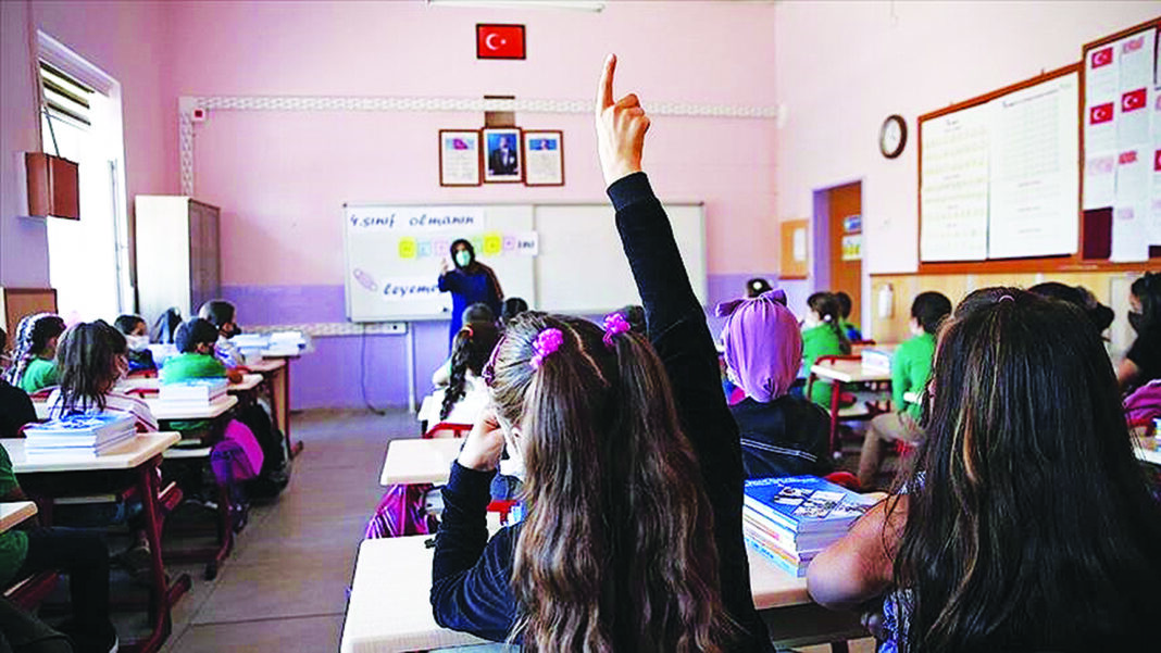 Η Τουρκία «χτίζει» σκληρή εθνική συνείδηση στα σχολεία
