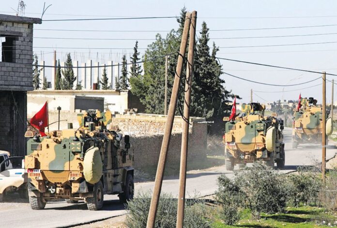 SYRIA-TURKEΥ-1-1024x692 Στιγμιότυπο με τουρκικά στρατιωτικά οχήματα