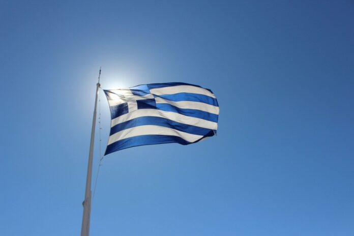 hendrikje-glauner-c9hZcXDkBnM-unsplash (5) Ελληνική σημαία