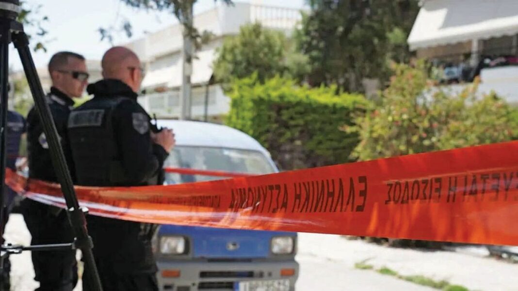 Στιγμιότυπο με αστυνομικούς