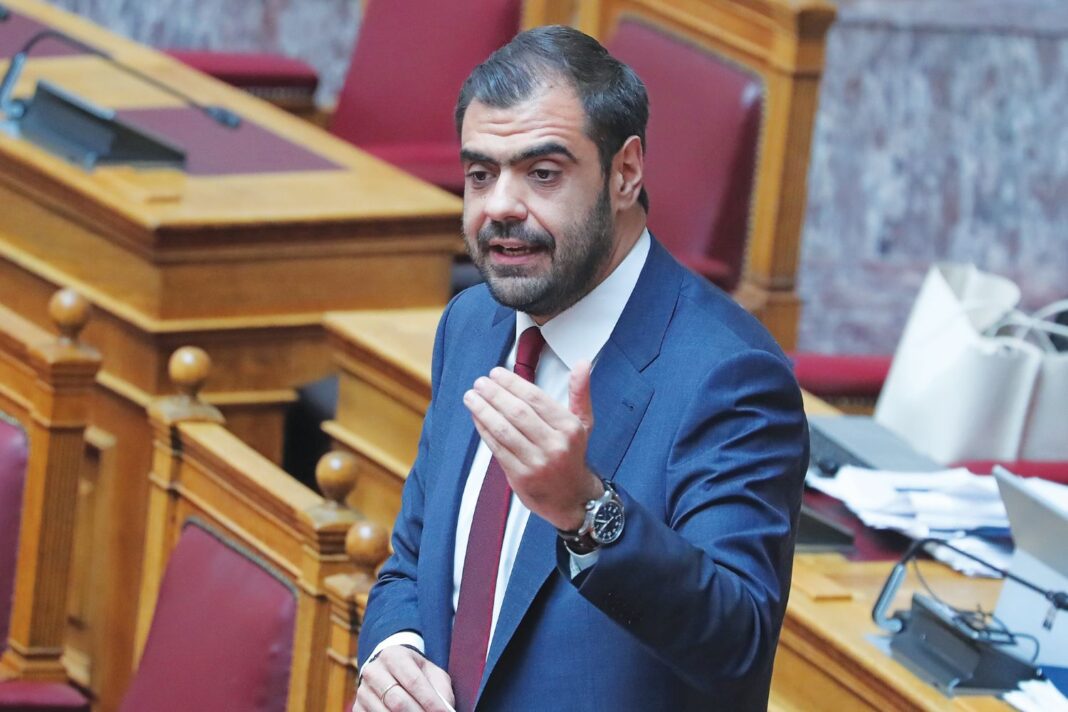 Ο κυβερνητικός εκπρόσωπος, Παύλος Μαρινάκης