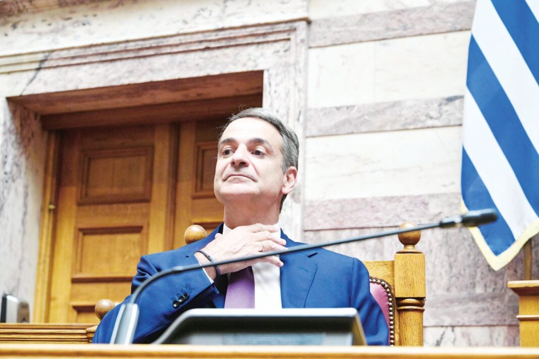 Στιγμιότυπο με τον Κυριάκο Μητσοτάκη στην Κοινοβουλευτική Ομάδα της Ν.Δ.