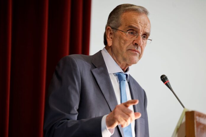 samaras56 Ο Αντώνης Σαμαράς κατά τη διάρκεια ομιλίας του