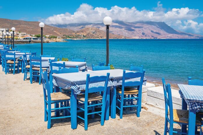 Παραλιακή ταβέρνα