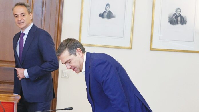 Φώτο από συνάντηση Μητσοτάκη - Τσίπρα