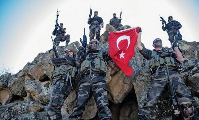 turkisharmy Στιγμιότυπο με τούρκους κομάντος