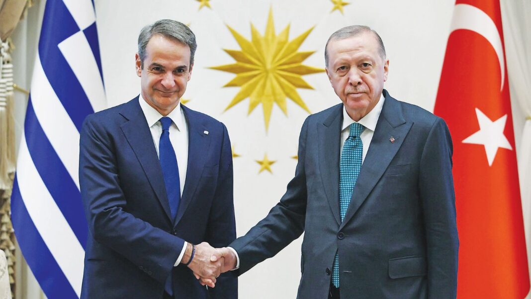 Στιγμιότυπο από συνάντηση Μητσοτάκη Ερντογάν